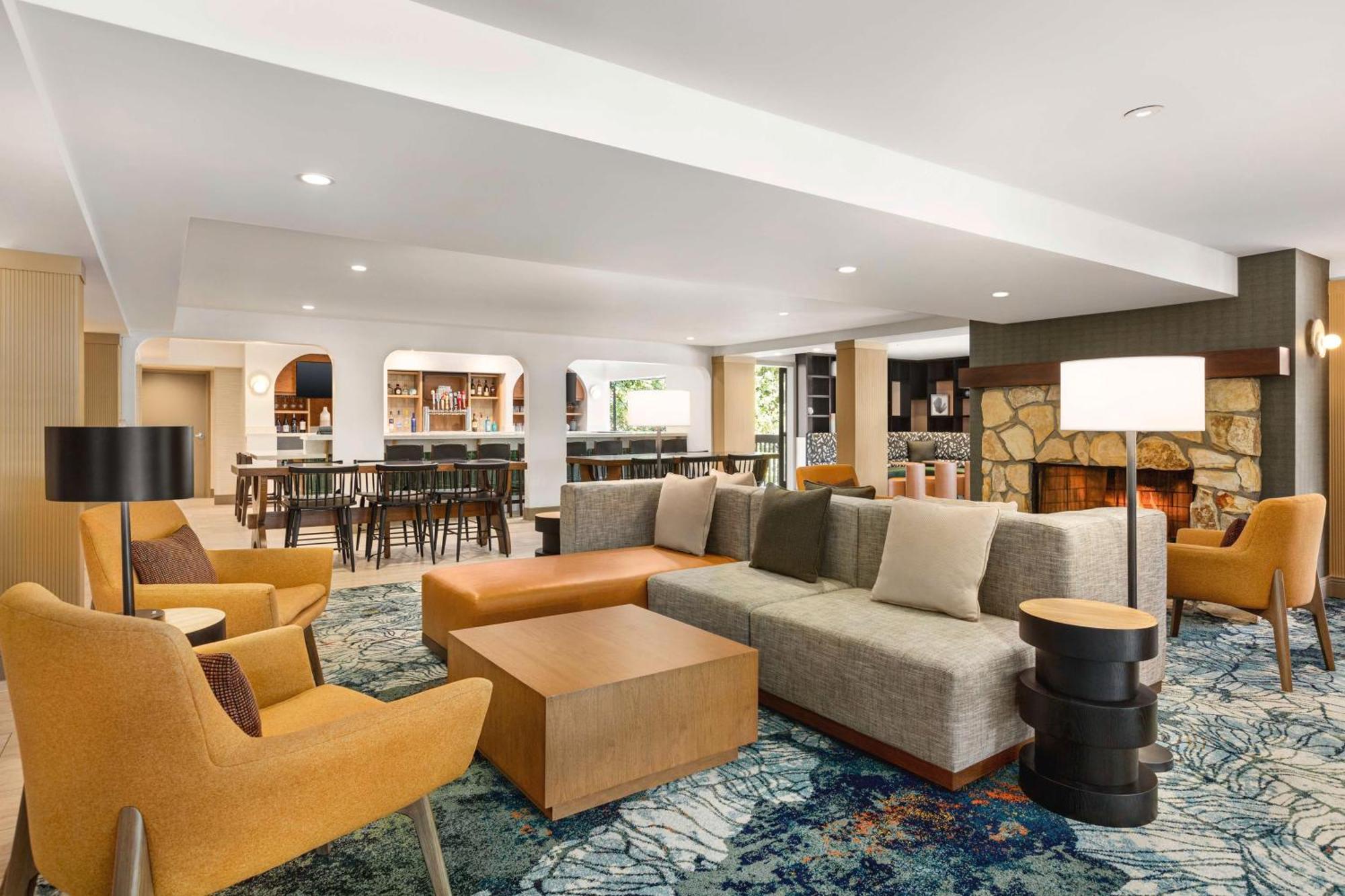 Hilton Garden Inn Monterey Luaran gambar